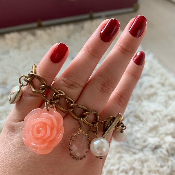 Vintage Inspired Bauble Charm Bracelet - Picture 3 of 8